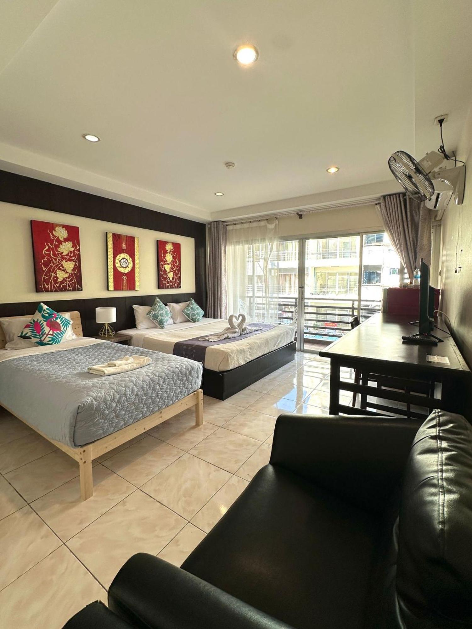 Thai Classic House Patong Екстериор снимка