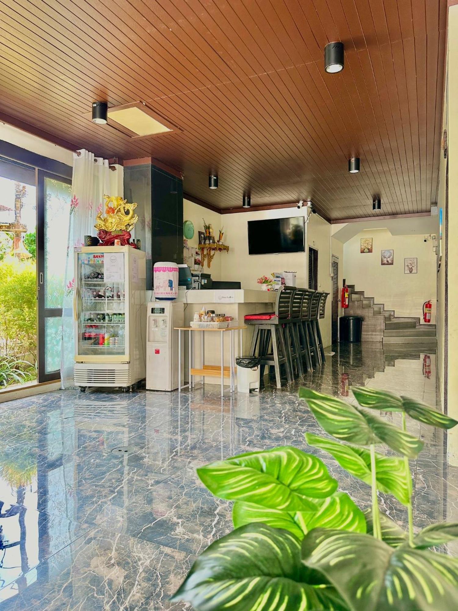 Thai Classic House Patong Екстериор снимка
