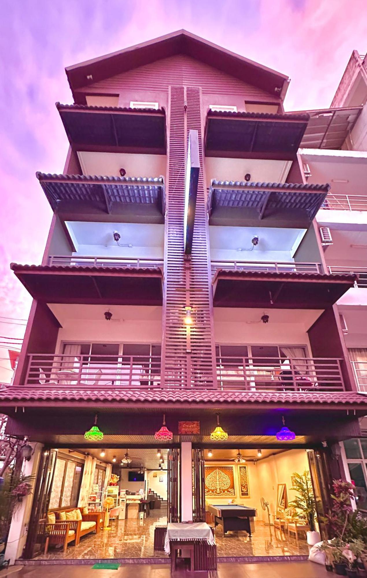 Thai Classic House Patong Екстериор снимка