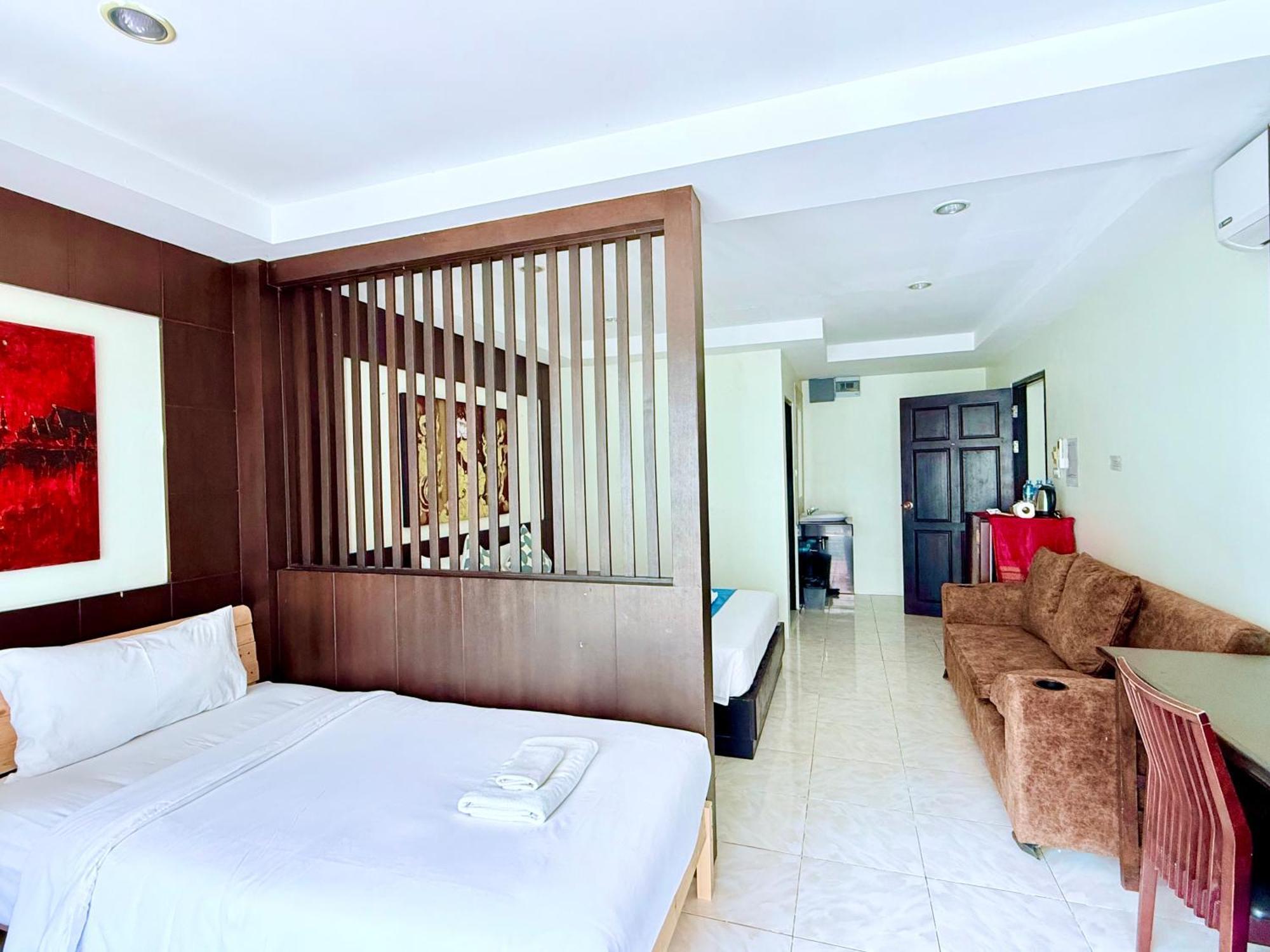 Thai Classic House Patong Екстериор снимка