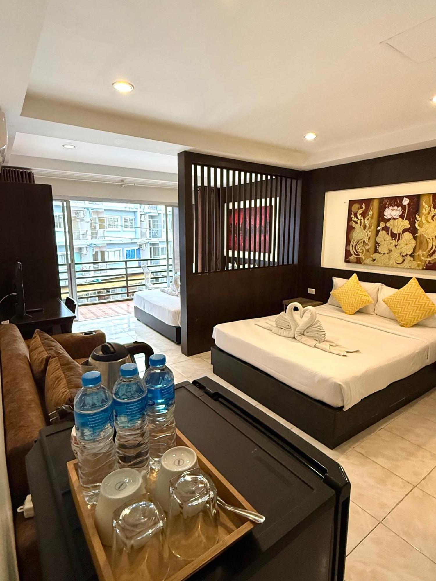 Thai Classic House Patong Екстериор снимка